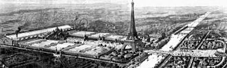 Vue aérienne en noir et blanc : la Seine et la Tour Eiffel