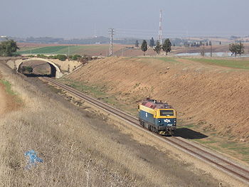 קטר במסילת חלץ