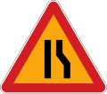 Right lane decrease / End of right crawler lane