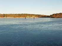 Isen har lagt sig på Kottlasjön, 2008.