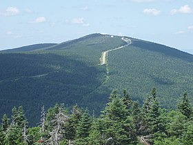 Le mont Mégantic vu du mont Saint-Joseph.