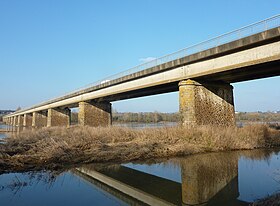 Image illustrative de l’article Pont de Champtoceaux