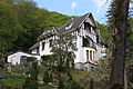 Villa mit Einfriedung