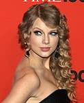 Swift on the red carpet of the 2010 Time 100 Gala