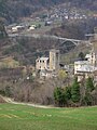 Panorama del castello Blonay visto dai ruderi del castello di Cré.