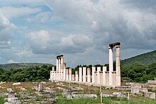 Free standing columns