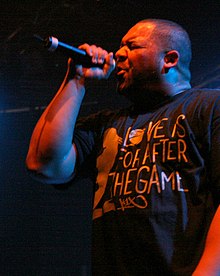 Ortiz performing in Amager, Denmark in October 2007
