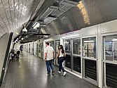 Line 4 platforms at Montparnasse–Bienvenüe