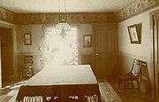 Victorian style dining room, USA, early 1900s.