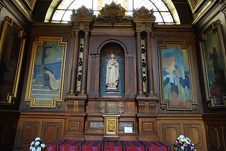 Chapel of Sainte-Thérèse de Lisieux, with paintings by Paul and Amadee Buffet.