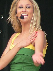 Alina Bock als Teil der Gruppe BeFour, 2008