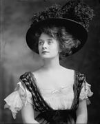 Billie Burke, par Harris & Ewing