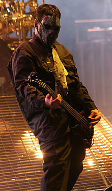 Gray performing with Slipknot in 2008