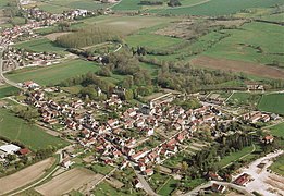 Voulaines-les-Templiers, au fond Leuglay, la Corvée-Basse entre les deux.