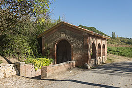 Extérieur du lavoir.