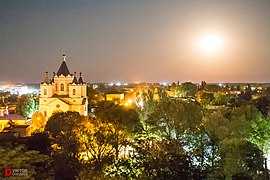 Vista noturna de Dzhankoi.