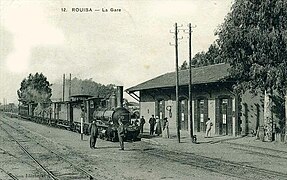 Locomotive n°127 en gare de Rouiba sur la ligne de Constantine.