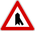 Merging traffic from right