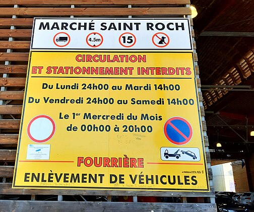 Panneau d'entrée du marché Saint-Roch.