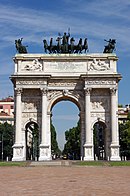 Photographie d'un arc de triomphe.