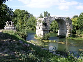 Pont Ambroix.