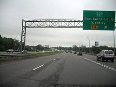 Sur l'autoroute 50, un panneau de sortie pour la route 307 à Gatineau.