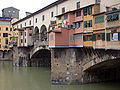 Pasaje sobre el Arno en el Ponte Vecchio.