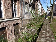 Fossés rue de Weppes (rive gauche de l'ancien canal)