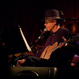 Jandek выступает на Suoni Per Il Popolo в Монреале