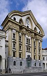 Ursuliner-nunnornas klosterkyrka Sankt Trinitas (1718-1726), venetiansk högbarock.