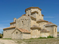 Nuestra Señora de la Anunciada (Urueña, Valladolid). Arquitectura lombarda. Es el único ejemplar en estilo románico catalán en Castilla y León.