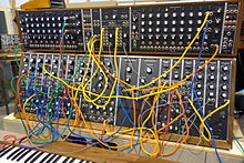 photo d'un synthétiseur modulaire