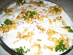 Fateh b'hummus.