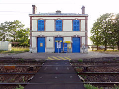 Façade du bâtiment côté voies.