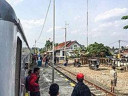 Stasiun Tebing Tinggi, stasiun utama di kabupaten ini.