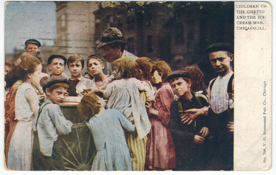 Children_in_the_Ghetto_and_the_Ice-Cream_Man._Chicago_Ill._(FRONT)