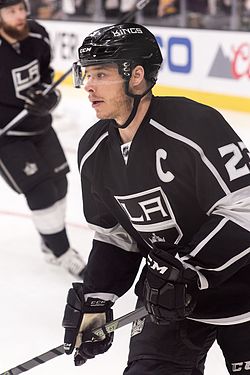 Dustin Brown (25993630263).jpg