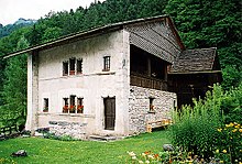 Photographie couleur de la maison du Banneret à Grandvillard