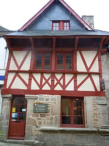 Maison à pans de bois dite l'Echoppe (XVIe siècle).