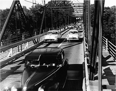 Harrisburg's Walnut St Bridge in 1958 when it was used for automobile traffic.
