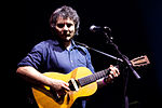 Jeff Tweedy, chanteur, bassiste et guitariste d'Uncle Tupelo.