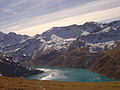 Barrage et le lac de Moiry dans le Valais, Suisse par Aimée