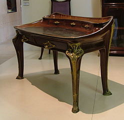 Aux Orchidées desk designed and manufactured by Louis Majorelle in 1902-3 (Musée d'Orsay).