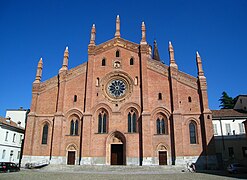 Santa Maria del Carmine (1374-1461) de Pavía, obra de Bernardo da Venezia