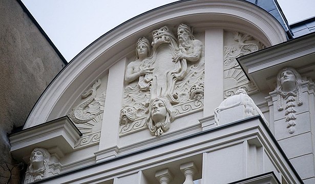 Detail of the top gable