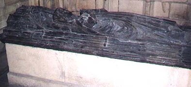 Le gisant de Yolande de Bourgogne, comtesse de Nevers.