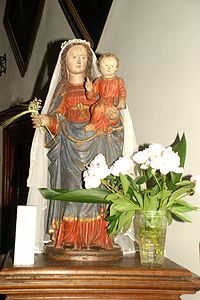 La statue de Notre-Dame du Try-au-Chêne.