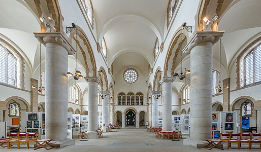 Nave of Portsmouth Cathedral, by Diliff