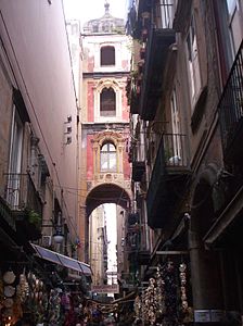 La Via San Gregorio Armeno.