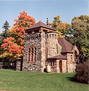 Capilla Starkweather, Ypsilanti (1888), Míchigan de George D. Mason